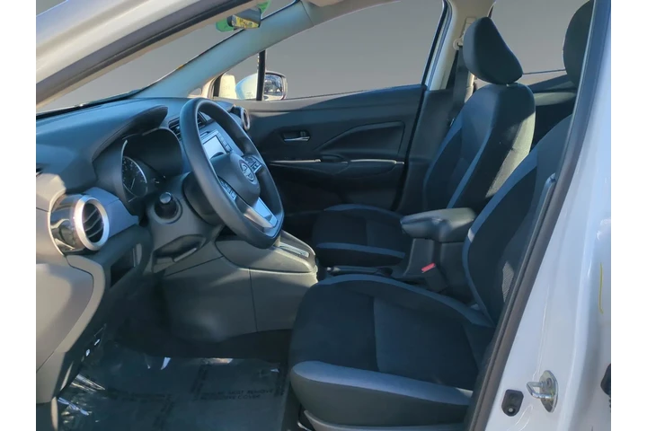 $19900 : Nissan Versa 2023 SV 4dr Sed image 9