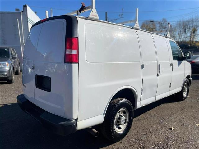 $17900 : 2017 CHEVROLET EXPRESS 2500 C image 5