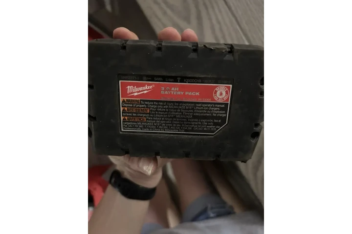 $900 : Milwaukee M18 cordless Li-ion- image 1