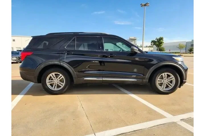 $22730 : Ford Explorer 2021 XLT 4dr S image 7