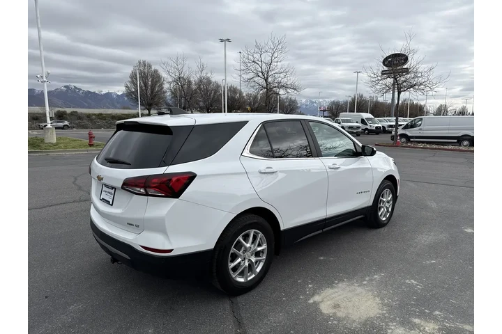 $21103 : Chevrolet Equinox 2023 4x4 L image 5