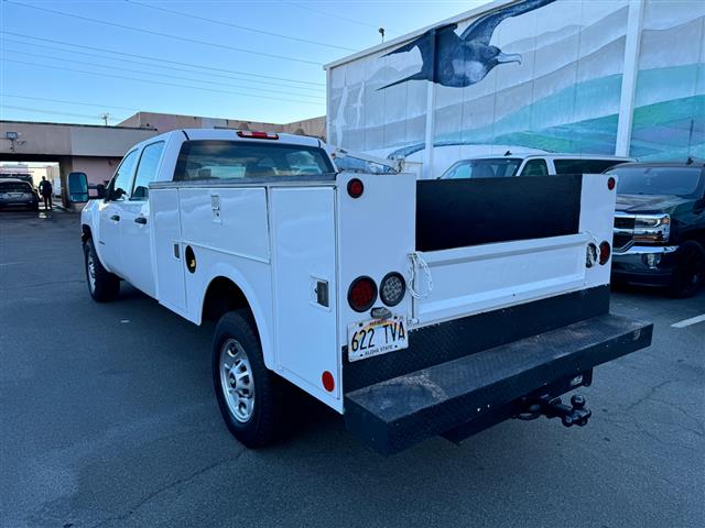 $31995 : 2013 Silverado 2500HD 2WD Cre image 4