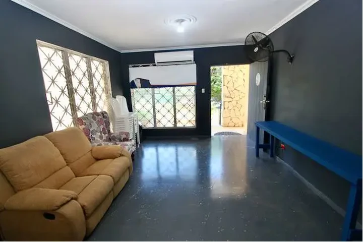 $21000000 : VENDO CASA EN GASCUE USO COMER image 2