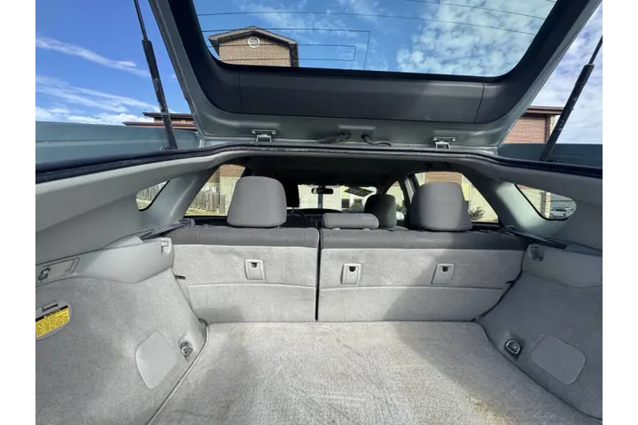 $5999 : 2013 Prius Plug-in Hybrid Adv image 9