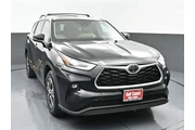 $29495 : Toyota Highlander 2021 XLE 4 thumbnail