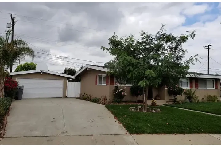 $1890 : North torrance property near image 1