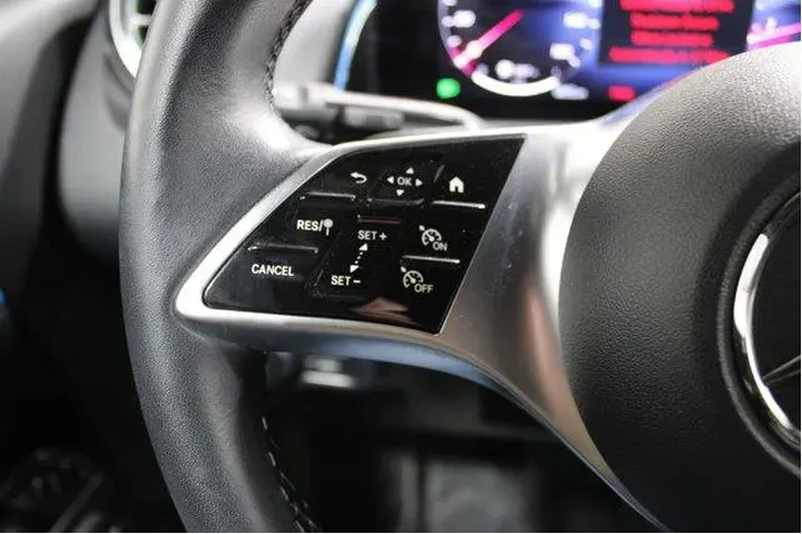 $34977 : Mercedes-Benz GLB 2024 GLB 2 image 9