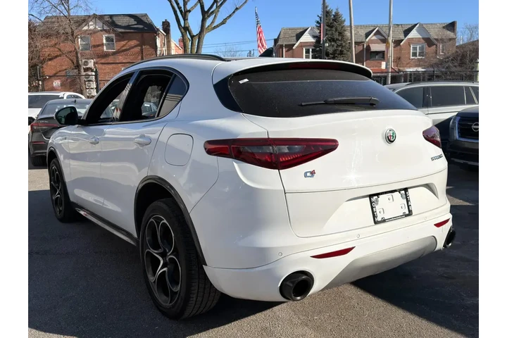 $22495 : Alfa Romeo Stelvio 2023 AWD image 6