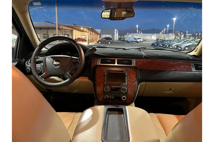 $10000 : Chevrolet Suburban 2007 LS 2 image 5