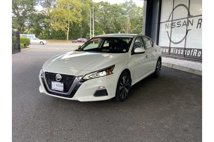 Nissan Altima 2022 AWD 2.5 S image 8