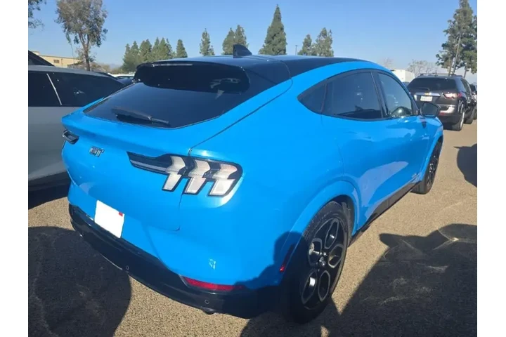 $31993 : Ford Mustang Mach-E 2023 AWD image 3