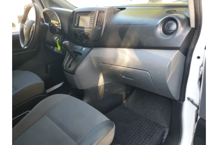 $16995 : Nissan NV200 2019 SV 4dr Car image 9