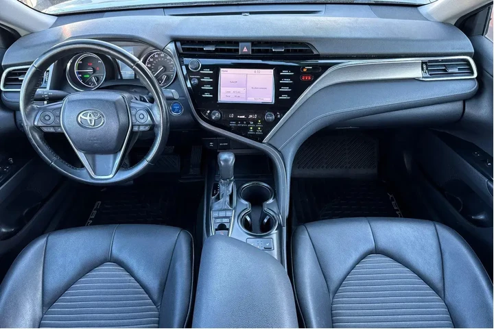 $21195 : Toyota Camry Hybrid 2018 SE image 3