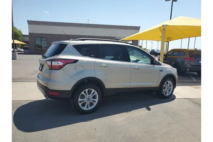 $8999 : Ford Escape 2018 SE 4dr SUV image 10