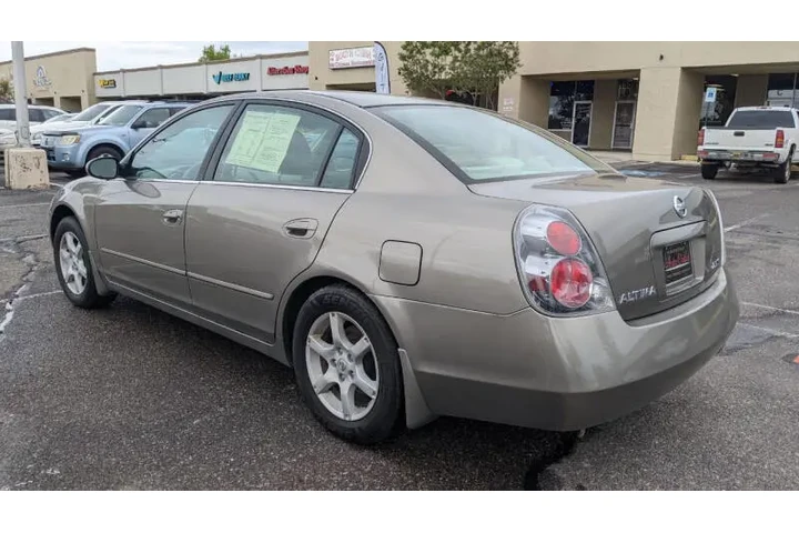 2005 Altima 2.5 S image 4