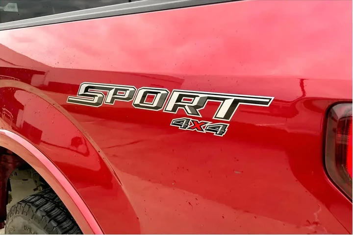 $30988 : Ford F-150 2019 4x4 XLT 4dr image 10