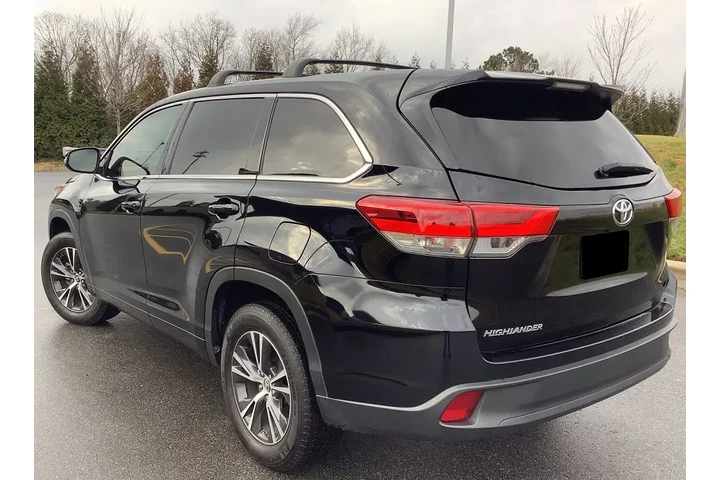 $13500 : 2018 Highlander LE image 4