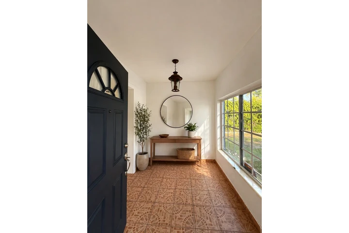 $2650 : TODO INCLUIDO! Casa 3cuarto 1b image 1
