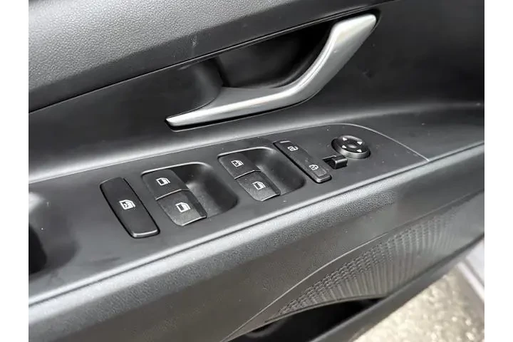 $17888 : Hyundai ELANTRA 2023 SEL 4dr image 9