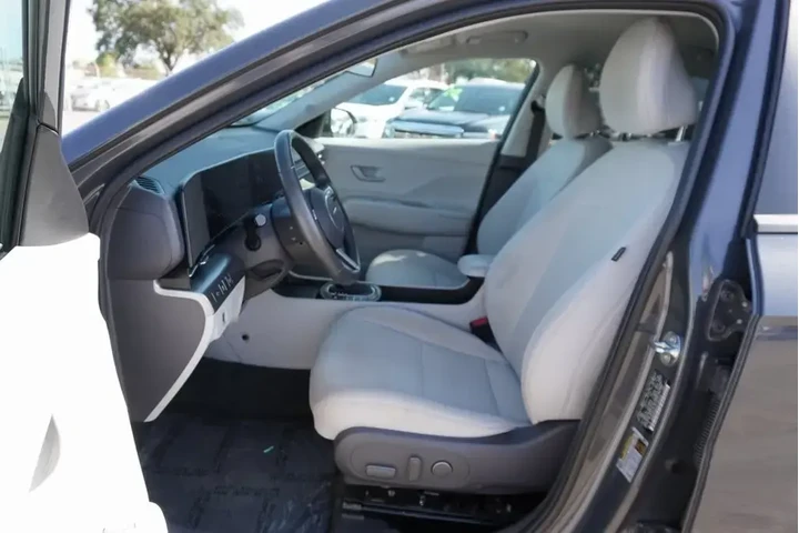 $21488 : Hyundai KONA 2024 AWD SEL 4d image 7