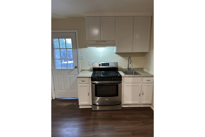$1500 : Studio en Fontana $1500 image 2