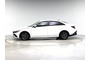 $20998 : Hyundai ELANTRA 2024 SEL 4dr thumbnail