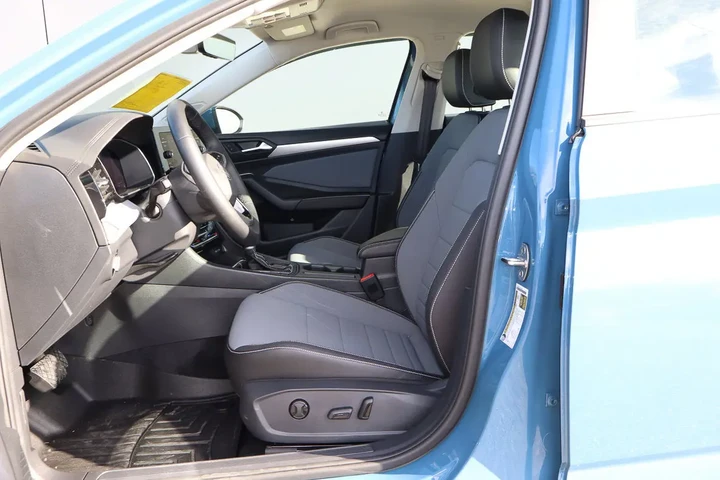 $22988 : 2025 Jetta SE Auto image 7