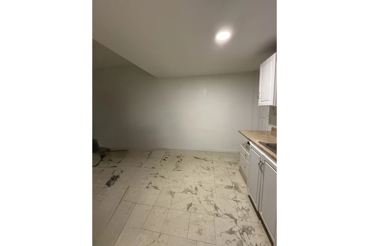 $1500 : Efficiency north Miami image 1