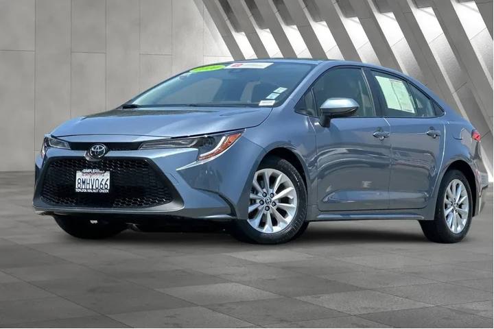 $17500 : Toyota Corolla 2020 LE 4dr S image 2