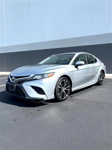 $17995 : 2018 Camry 2014.5 4dr Sdn I4 image 4