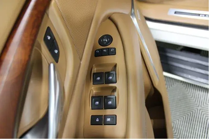 $31982 : Cadillac Escalade 2017 4x4 P image 7