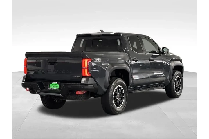 $51988 : Gold Certified2024 Tacoma Hyb image 5