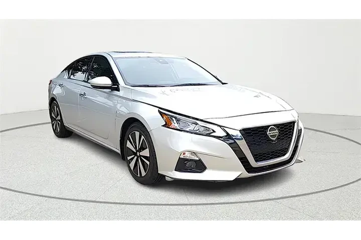 $19235 : Nissan Altima 2021 2.5 SL 4d image 1