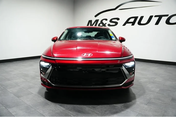 $23305 : 2025 Sonata SEL image 6