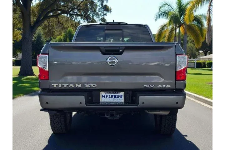 $31700 : Nissan Titan XD 2022 4x4 SV image 6