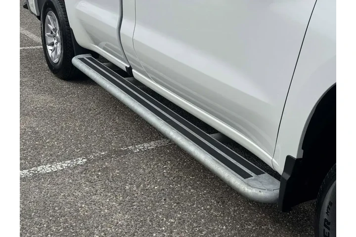 $34500 : Chevrolet Silverado 1500 202 image 9