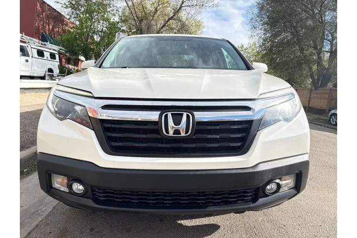 $17495 : 2017 Ridgeline RTL-T image 2