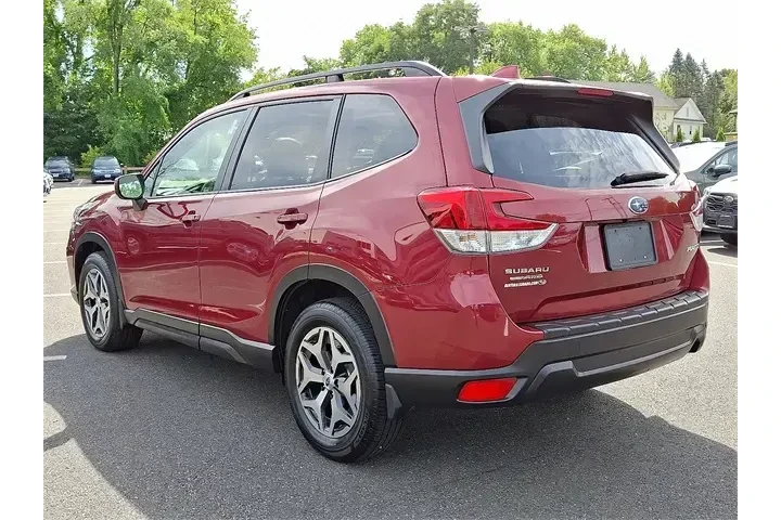$21789 : Subaru Forester 2019 AWD Pre image 4