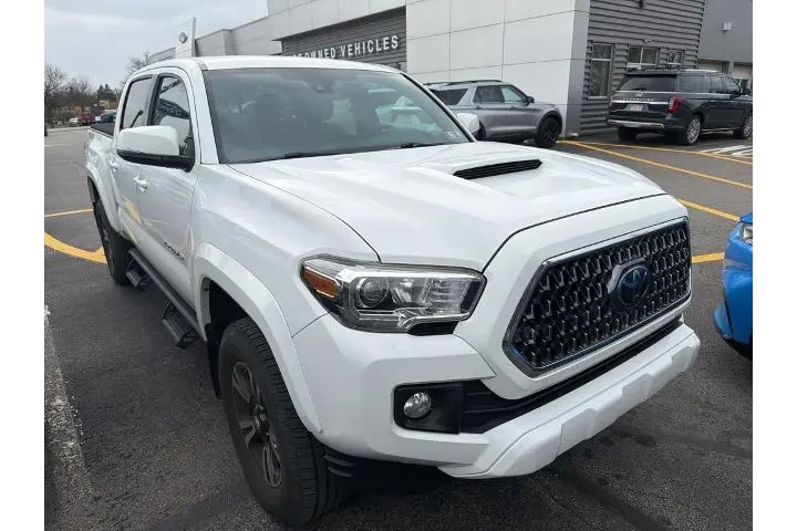 $30896 : Toyota Tacoma 2019 4x4 TRD P image 3
