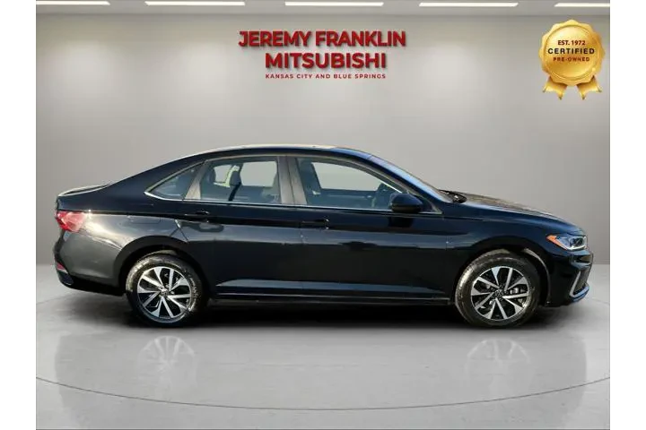 $22367 : Volkswagen Jetta 2025 S 4dr image 2