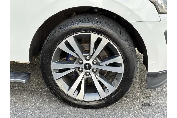 $31250 : Ford Expedition MAX 2020 4x4 image 10