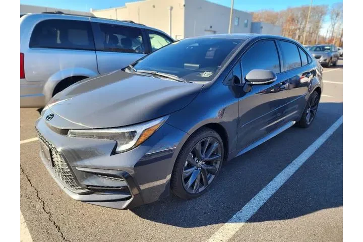 $22445 : Toyota Corolla 2024 SE 4dr S image 3