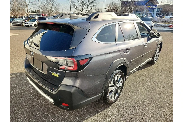 $28405 : Subaru Outback 2023 AWD Limi image 6