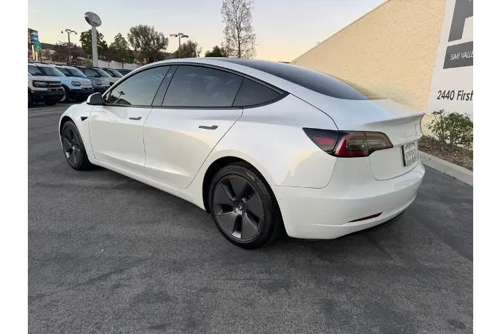 $18985 : Tesla Model 3 2021 Standard image 9