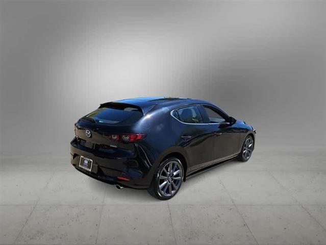 $17990 : Pre-Owned 2021 Mazda3 Hatchba image 5