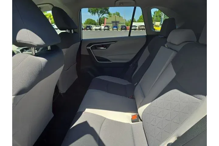 $25995 : Toyota RAV4 2020 AWD XLE 4dr image 8