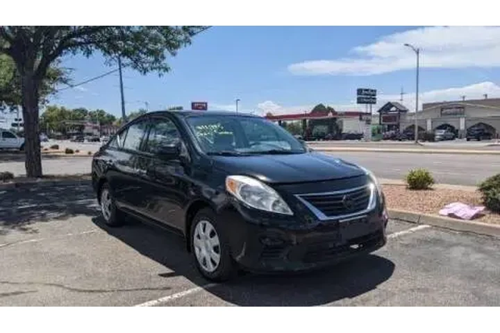 2014 Versa 1.6 SL image 3