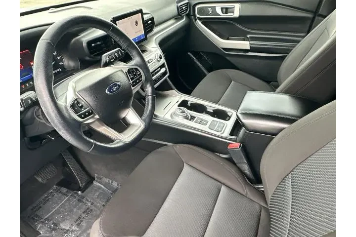$29990 : Ford Explorer 2022 XLT 4dr S image 10