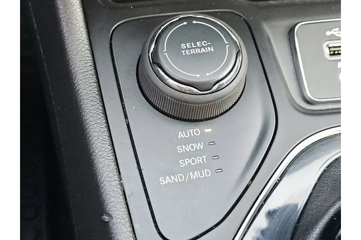 $16170 : Jeep Cherokee 2020 4x4 Latit image 9