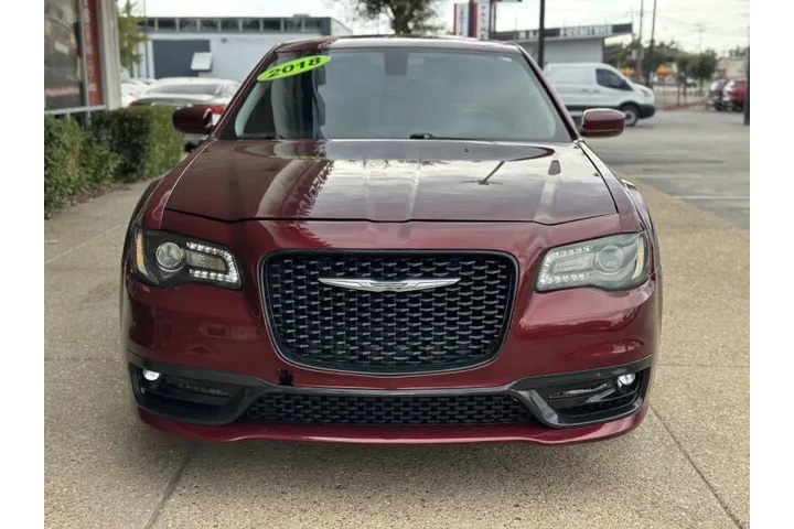 $17999 : 2018 300 Touring image 5